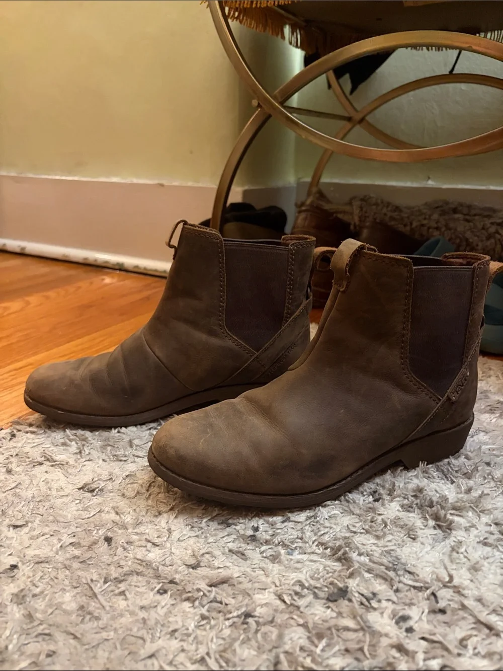 Teva women’s size 7.5 Leather Mid Ellery Pull On, Bison,waterproof